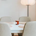 Namastay! Modernes Wohnen Im Herzen Von Daire *