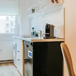 Namastay! Modernes Wohnen Im Herzen Von *