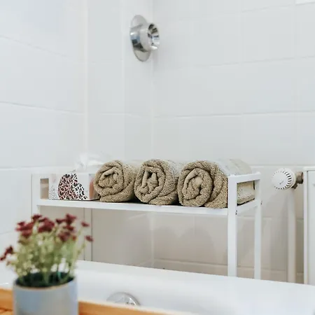 Namastay! Modernes Wohnen Im Herzen Von Apartment